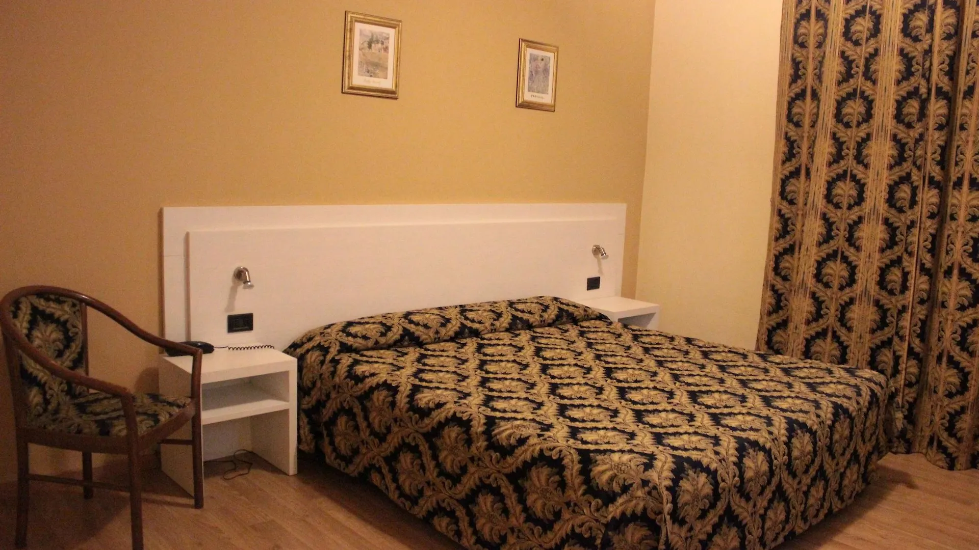 Hotel Rex Milano 3*, Mediolan Włochy